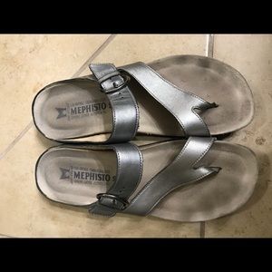Mephisto metallic silver sandals sz 40